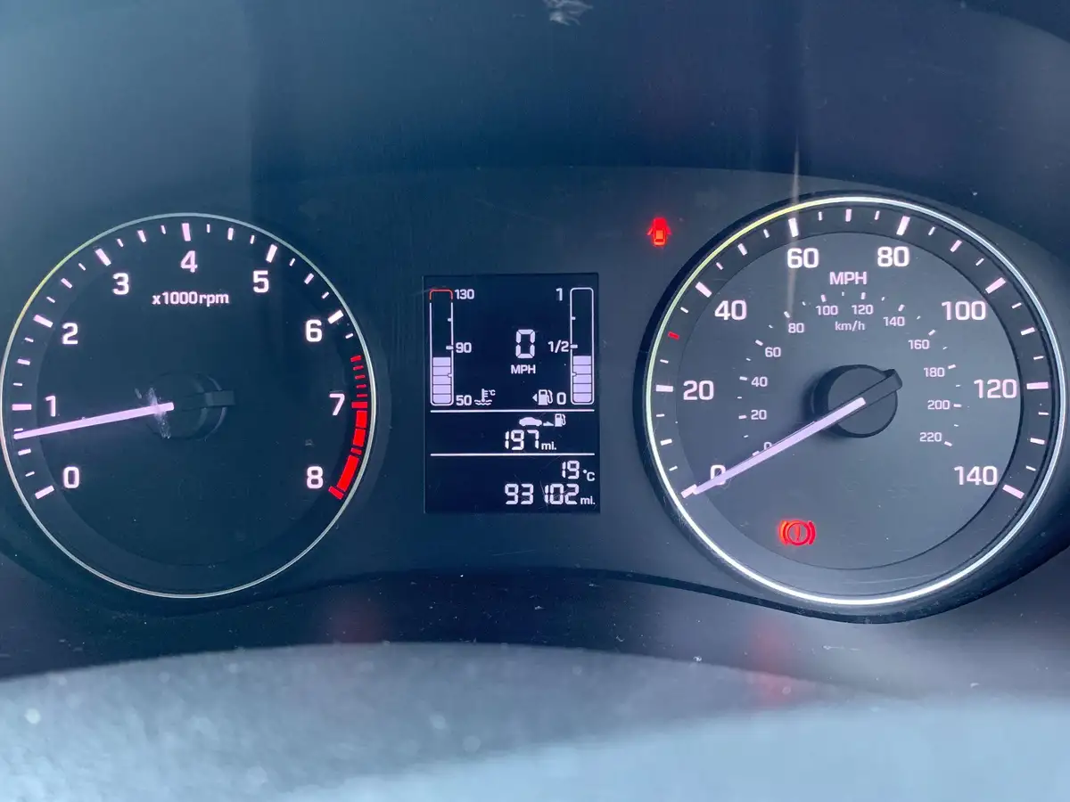 2017-hyundai-i20-12-se-hatchback-5d-big-65