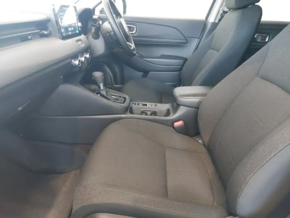 2022-honda-hr-v-15-i-mmd-elegance-big-4