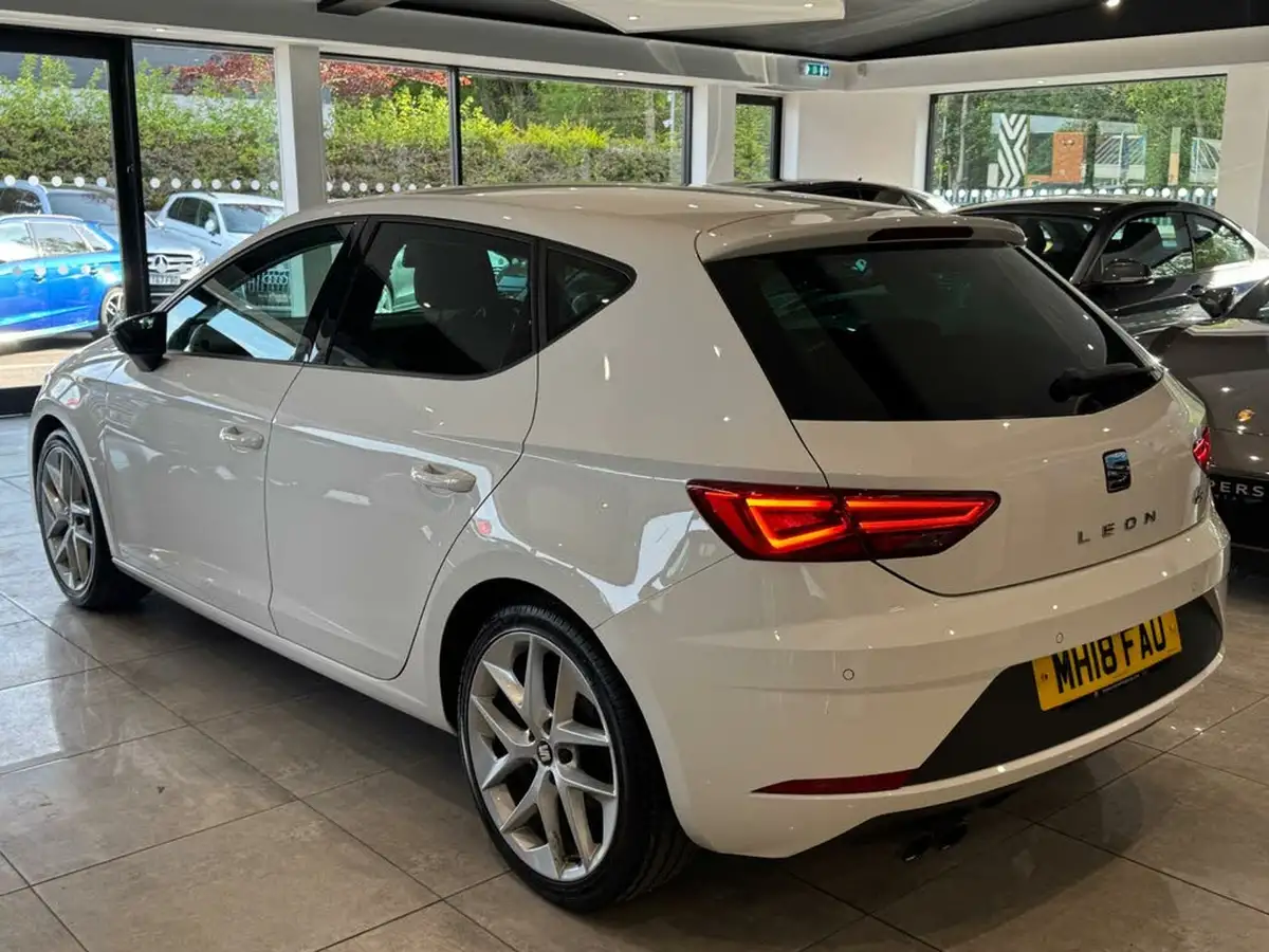 2018-seat-leon-14-tsi-fr-technology-hatchback-5d-big-5