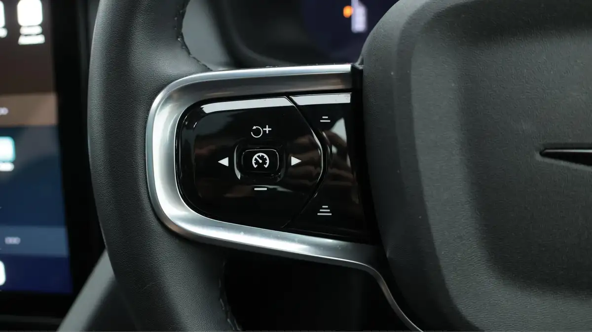2022-polestar-polestar-2-e-ps2-300kw-long-dual-hatchback-big-23