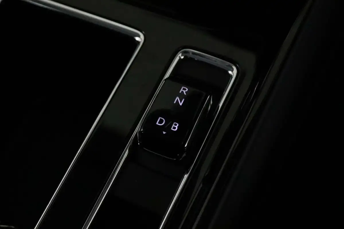 2021-skoda-enyaq-e-60-eco-suite-62-kwh-big-22