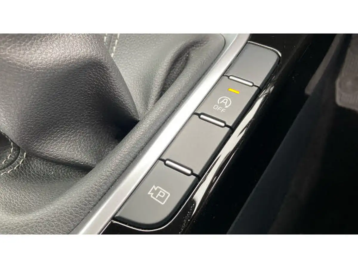 2024-kia-xceed-15-t-gdi-gt-line-138bhp-big-23
