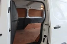2020-peugeot-partner-15-bluehdi-950-professional-100ps-eu6dt-long-panel-small-8