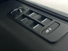 2020-land-rover-discovery-sport-20-d240-r-dynamic-se-small-26