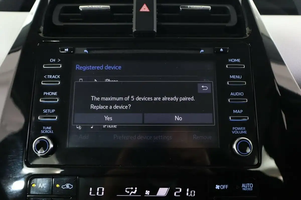 2021-toyota-prius-18-vvt-i-active-big-34