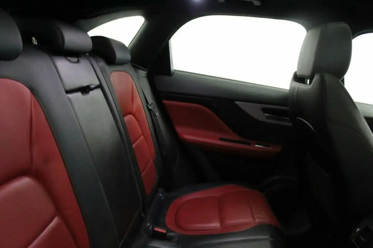 2016-jaguar-f-pace-20-i4d-r-sport-awd-auto-big-49