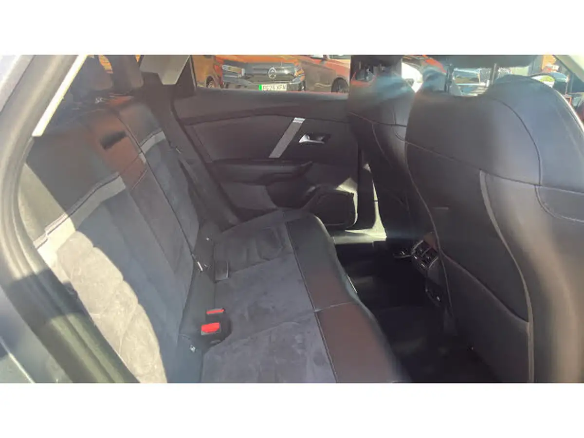 2024-citroen-c4-e-e-series-156ps-54kwh-big-15