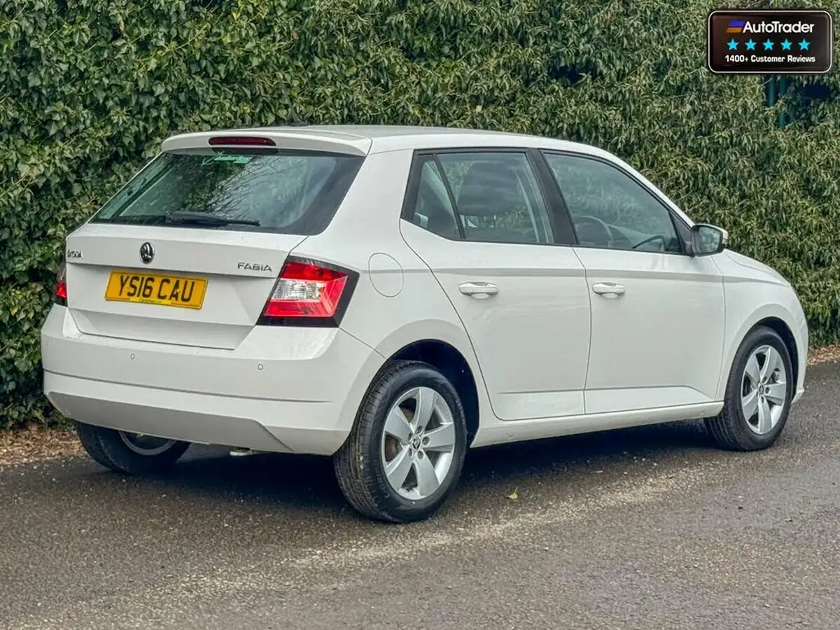 2016-skoda-fabia-10-mpi-se-hatchback-big-4
