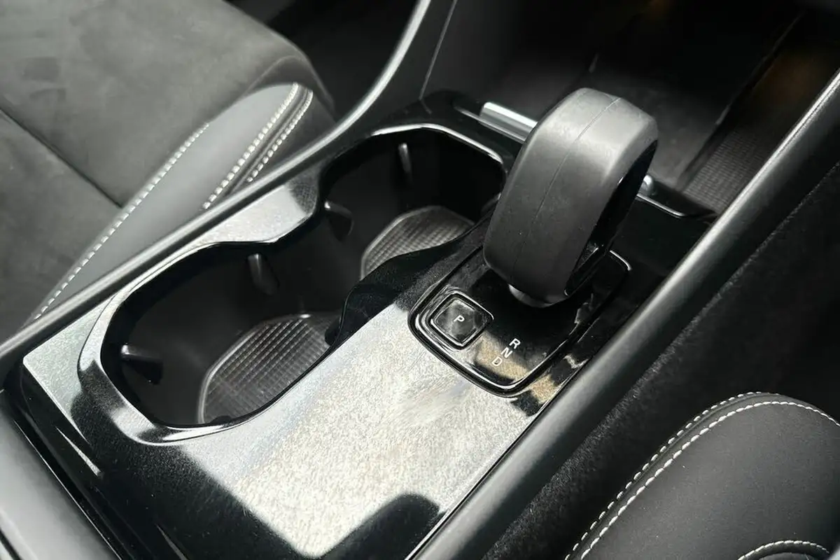 2023-volvo-c40-e-recharge-ultimate-228bhp-big-12