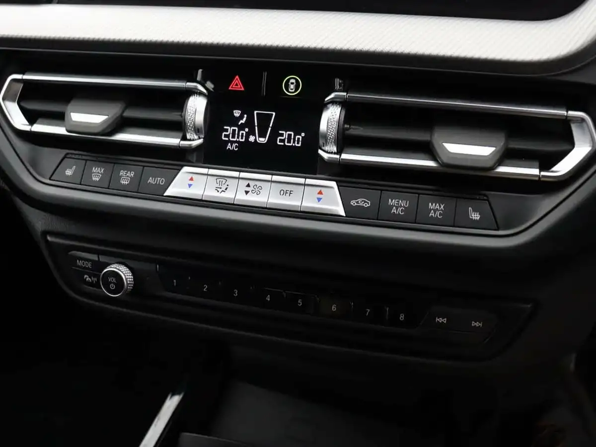 2024-bmw-1-series-15-118i-m-sport-lcp-dct-big-16