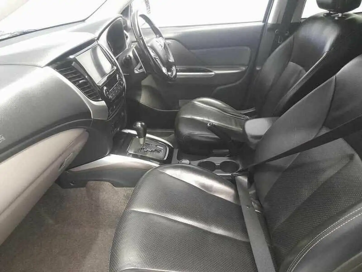 2019-mitsubishi-l200-24di-d-warrior-eu6b-auto-big-14