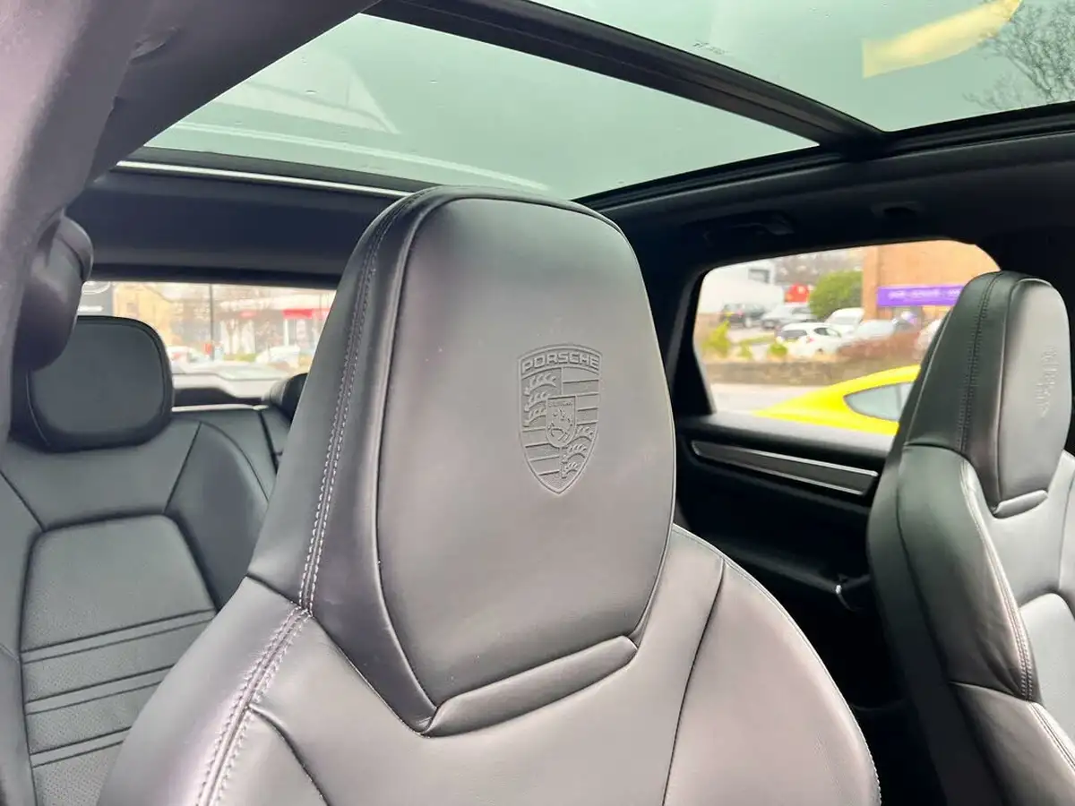 2023-porsche-cayenne-30-v6-platinum-edition-station-wagon-big-25