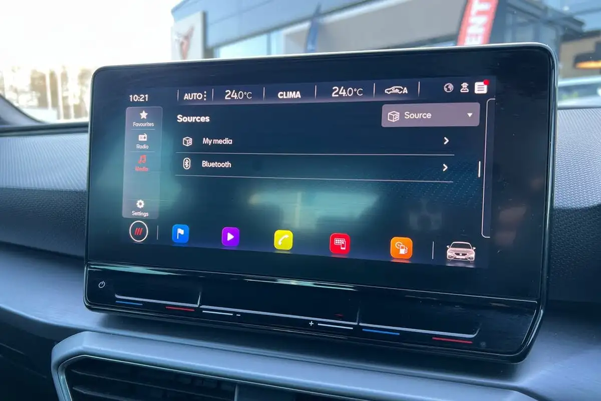 2021-seat-leon-15-etsi-fr-first-edition-hatchback-big-26