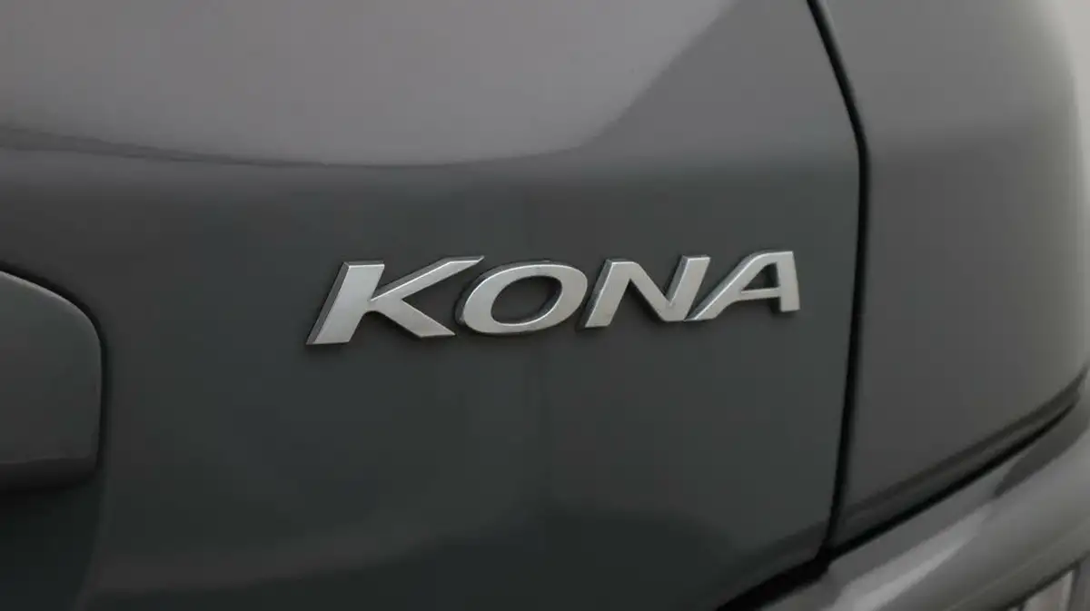 2021-hyundai-kona-e-ultimate-big-24
