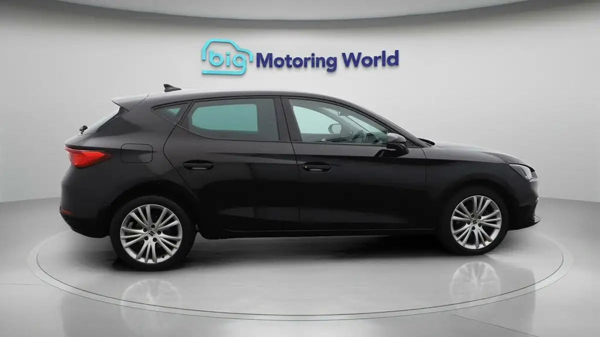 2021-seat-leon-10-tsi-evo-se-dynamic-hatchback-big-8