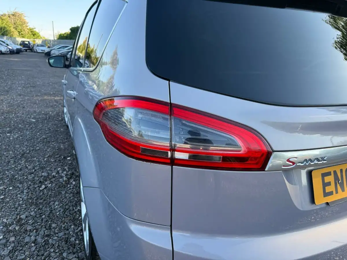 2011-ford-s-max-20-titanium-x-sport-239ps-1993cc-big-42
