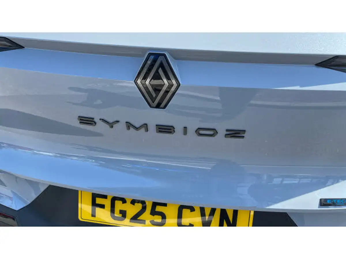 2025-renault-symbioz-16-techno-esprit-alpine-big-25