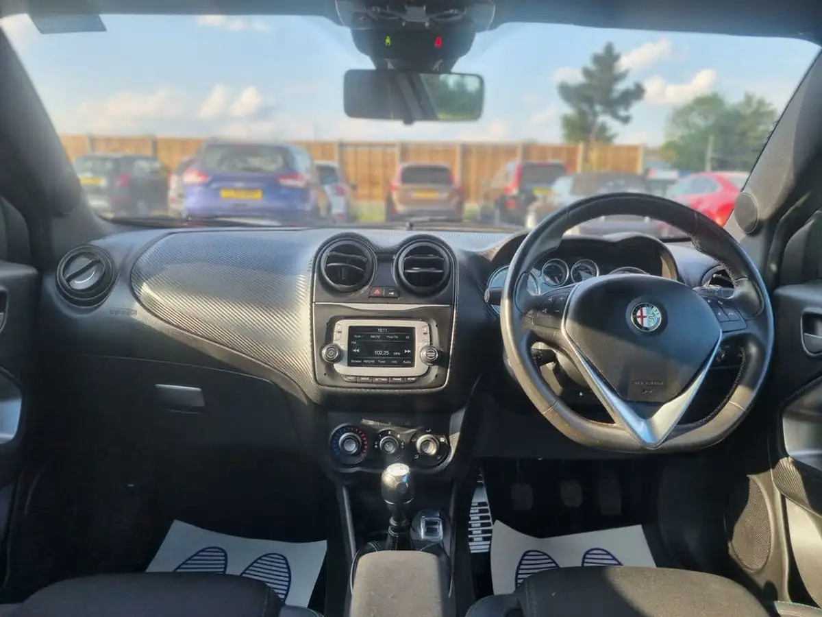 2015-alfa-romeo-mito-09-qv-line-big-18