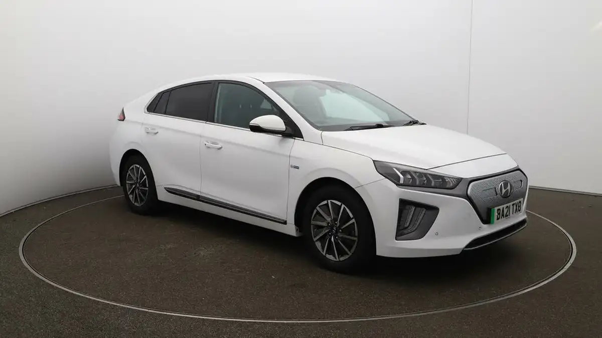 2021-hyundai-ioniq-e-premium-se-electric-100kw-big-1
