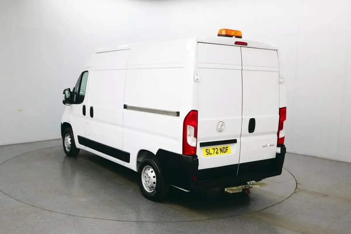 2022-vauxhall-movano-22cdti-l2-h2-3500-dynamic-big-4