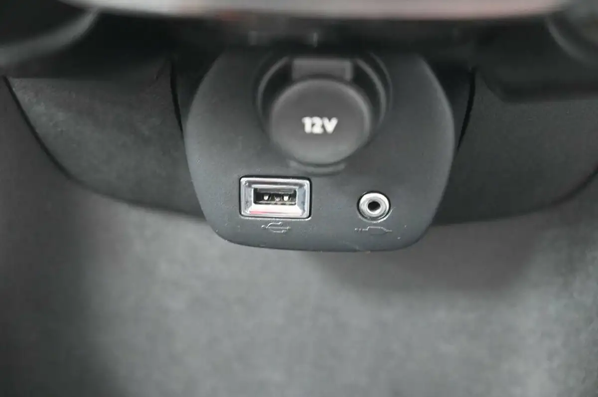 2017-toyota-aygo-10-vvt-i-x-press-71bhp-big-28