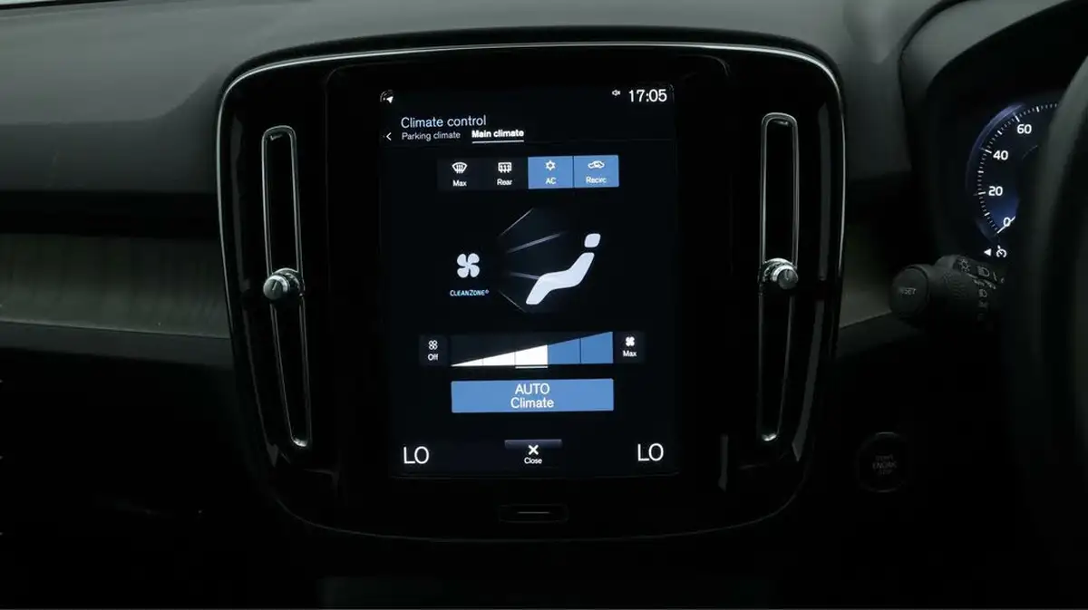2020-volvo-xc40-15-t3-inscription-geartronic-big-12