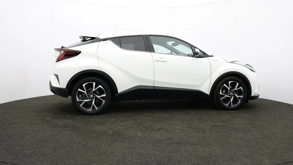 2020-toyota-c-hr-18-vvt-i-design-big-35