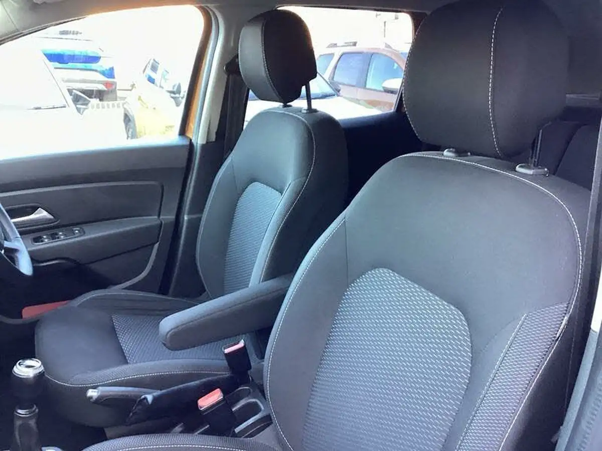 2020-dacia-duster-10-tce-comfort-100bhp-ss-big-15