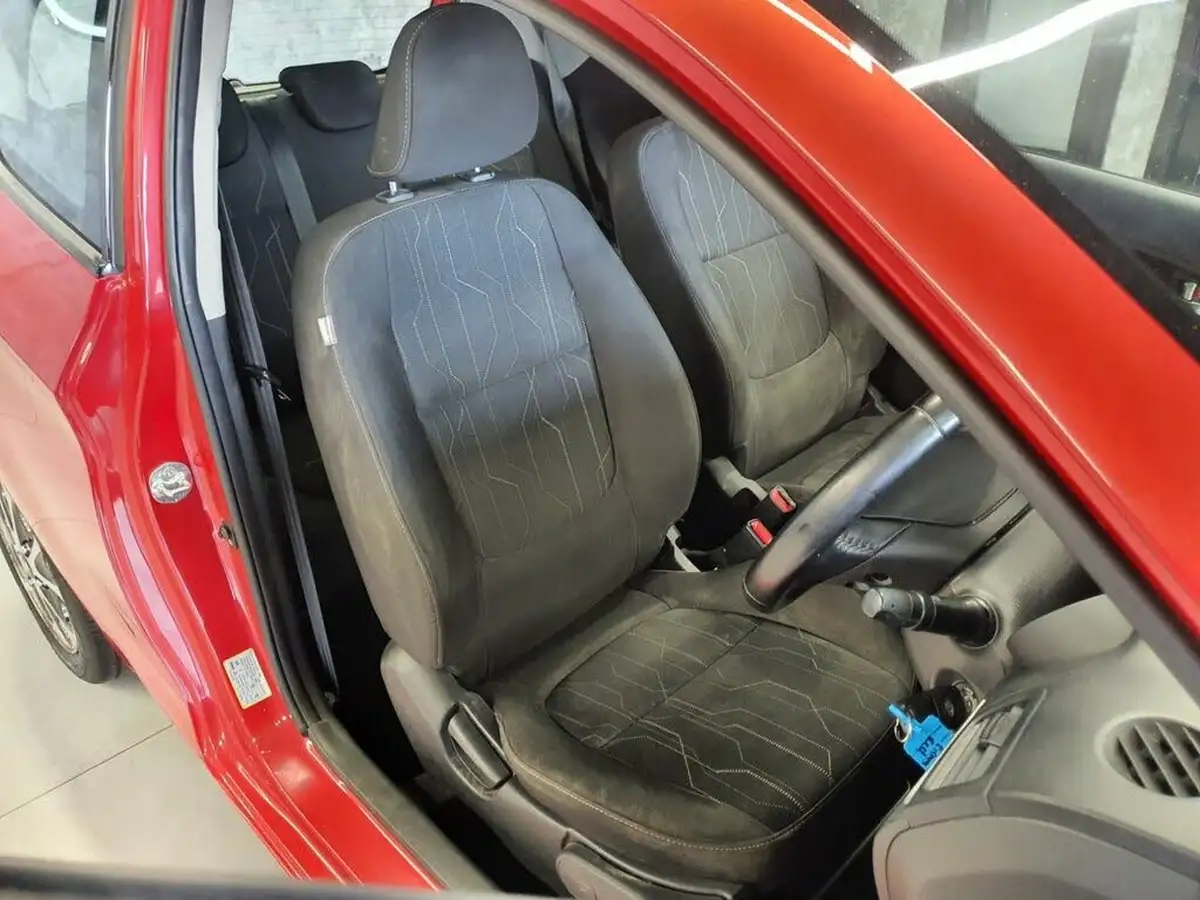 2013-kia-picanto-10-city-big-13