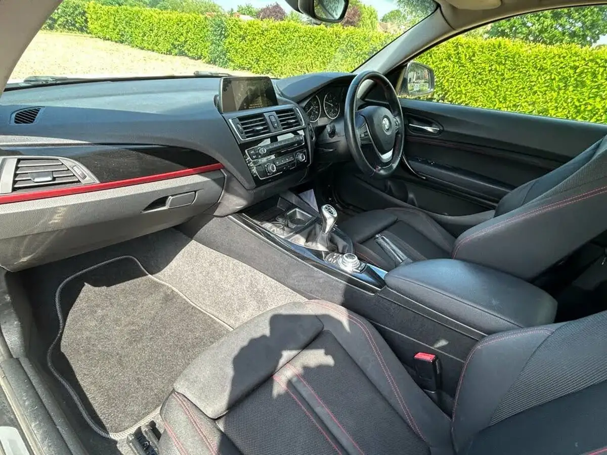 2016-bmw-1-series-15td-116d-sport-3d-big-21