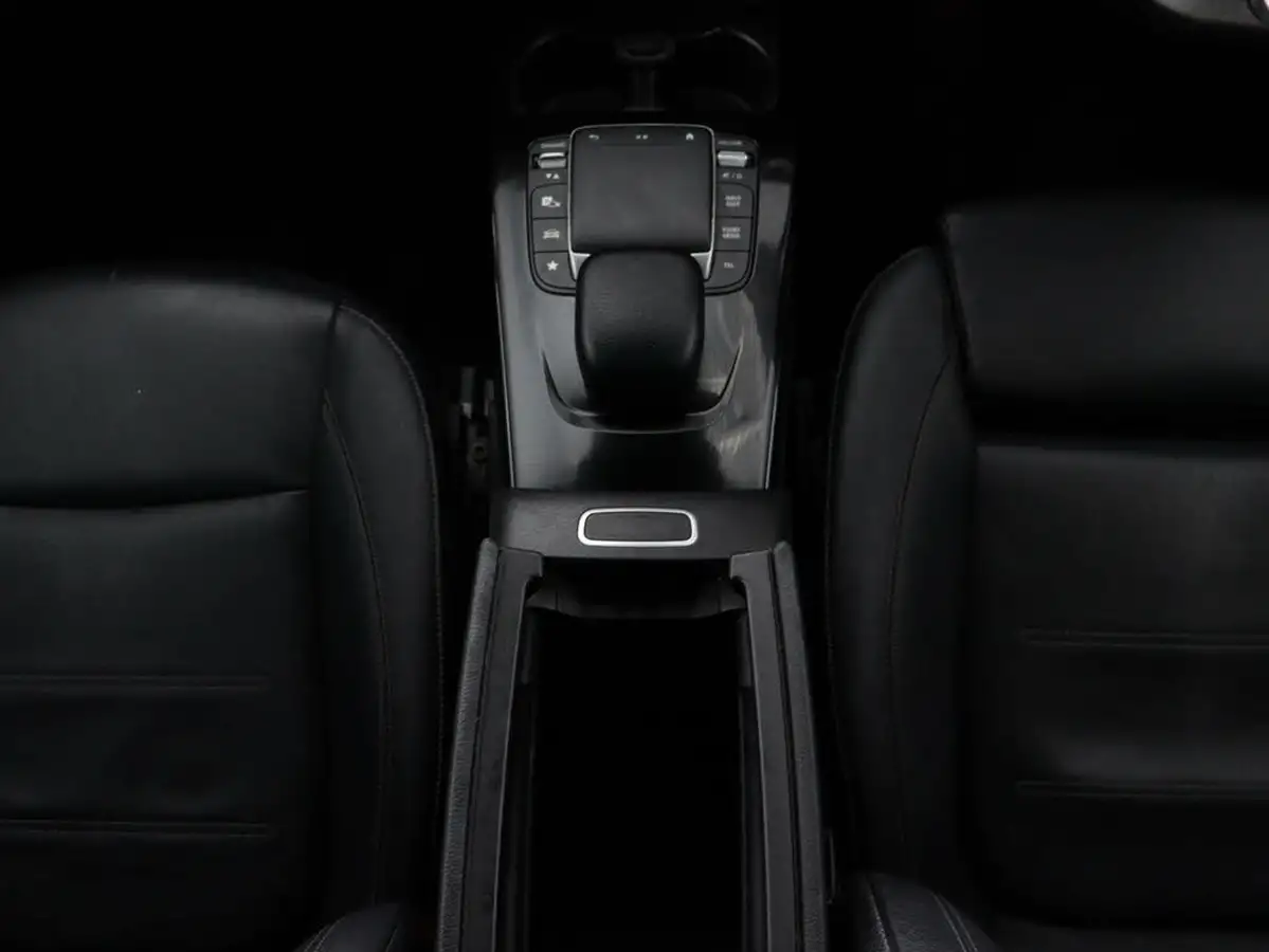 2022-mercedes-benz-cla-13-cla-200-amg-line-premium-coupe-4d-big-17