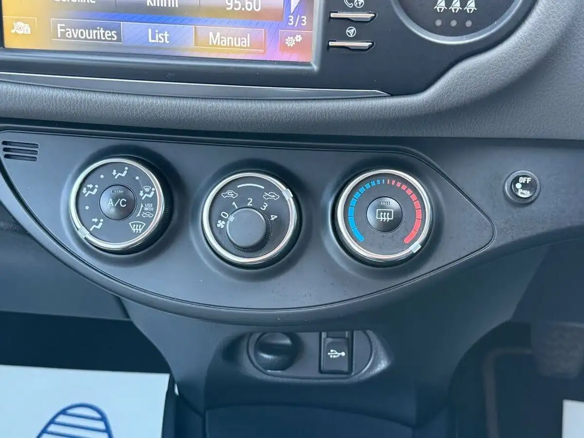 2017-toyota-yaris-10-vvt-i-icon-tech-big-21