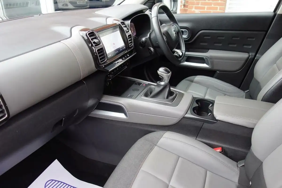 2019-citroen-c5-aircross-12-puretech-flair-big-15