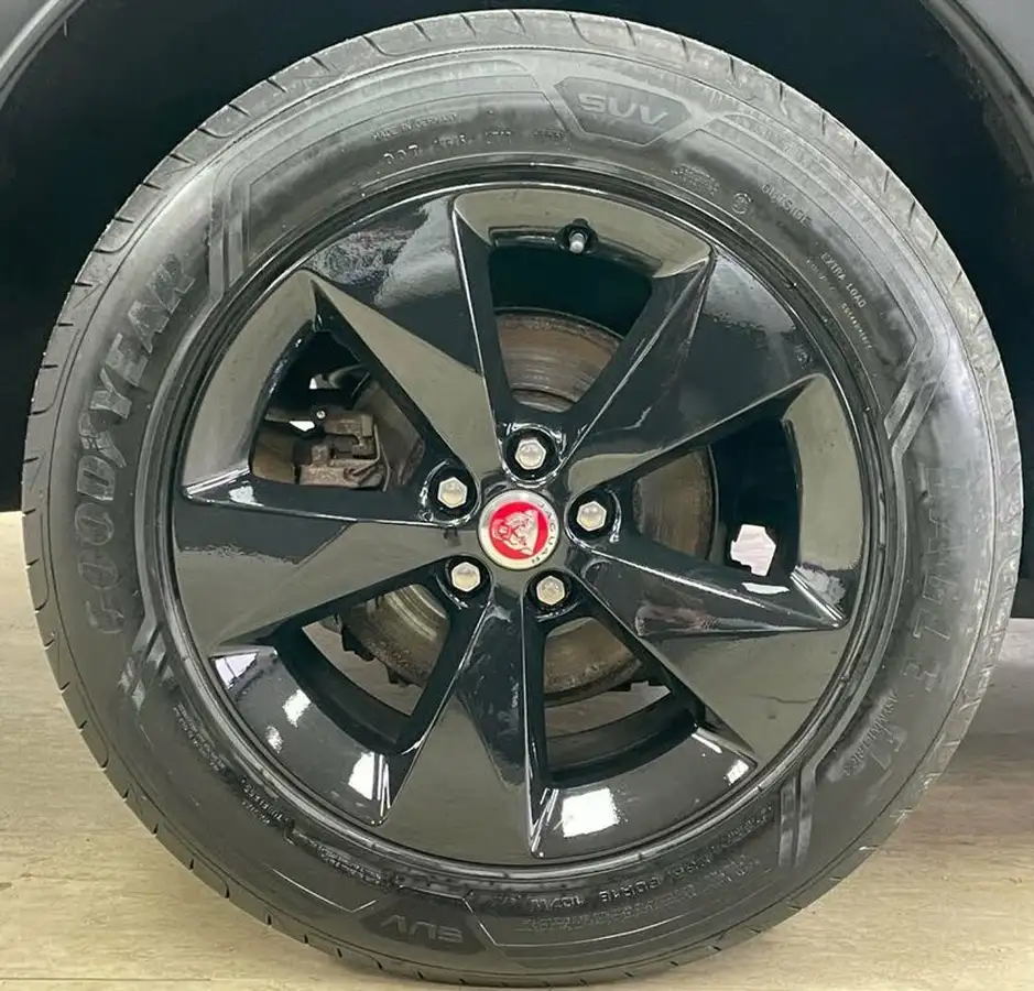 2019-jaguar-e-pace-20-i4d-r-dynamic-s-150ps-big-17