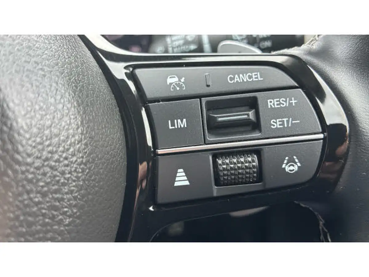 2023-honda-zr-v-20-i-mmd-advance-big-13