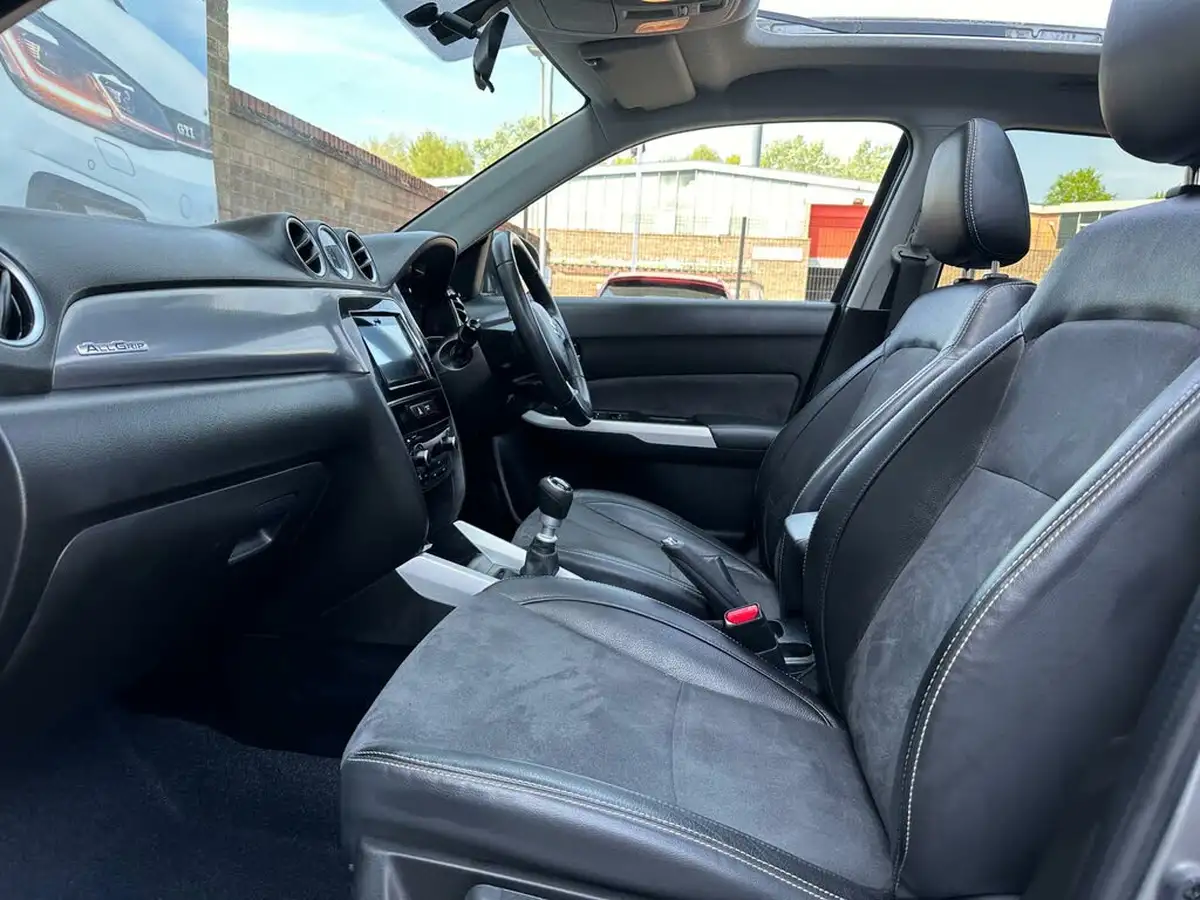 2017-suzuki-vitara-16ddis-sz5-allgrip-big-39