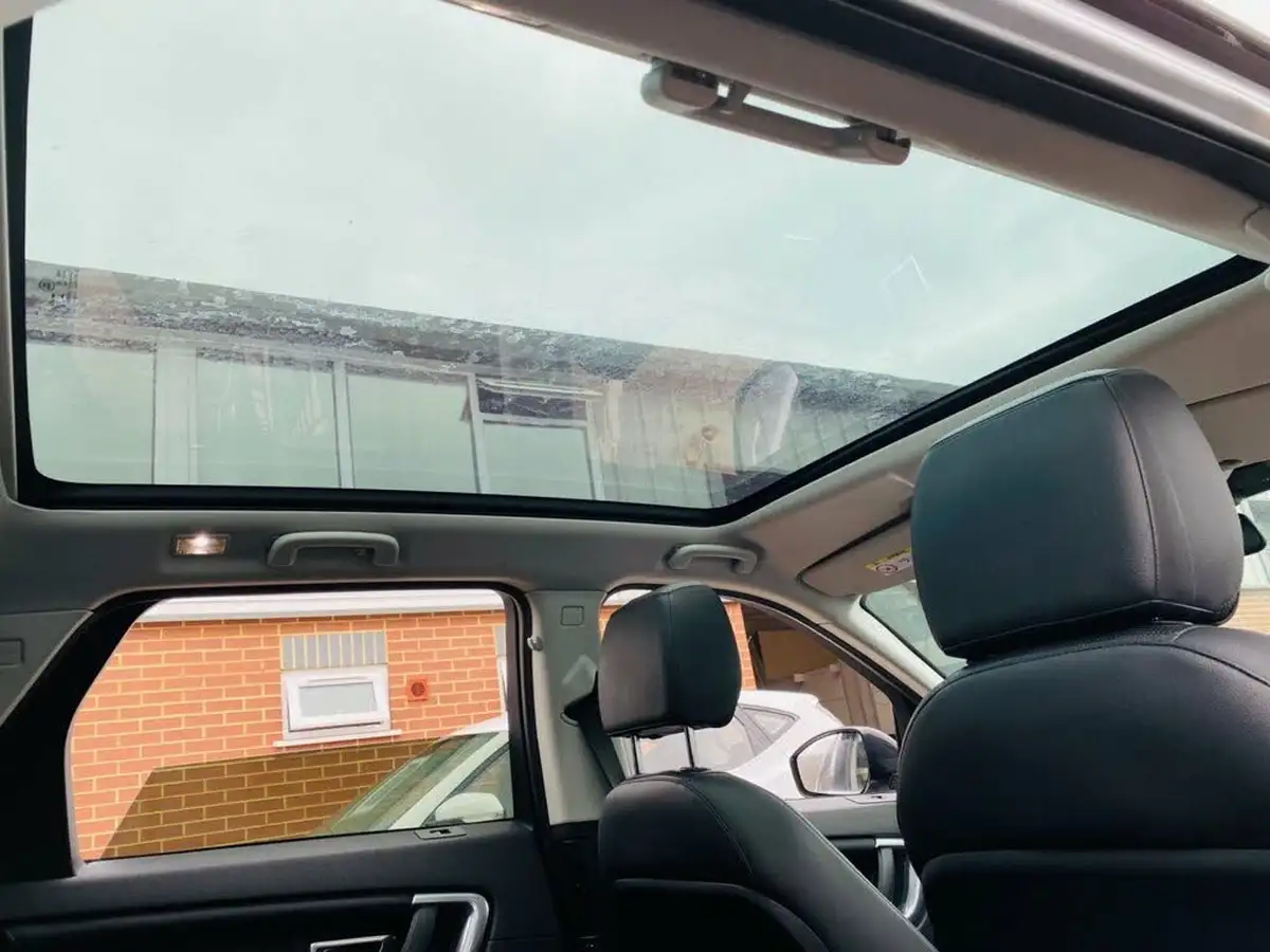 2016-land-rover-discovery-sport-20td4-hse-black-awd-ss-big-22