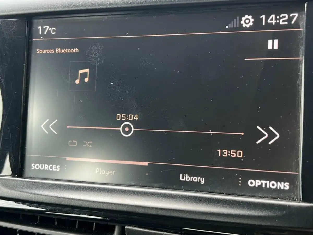2019-peugeot-2008-suv-12-puretech-active-110bhp-eat6-big-29