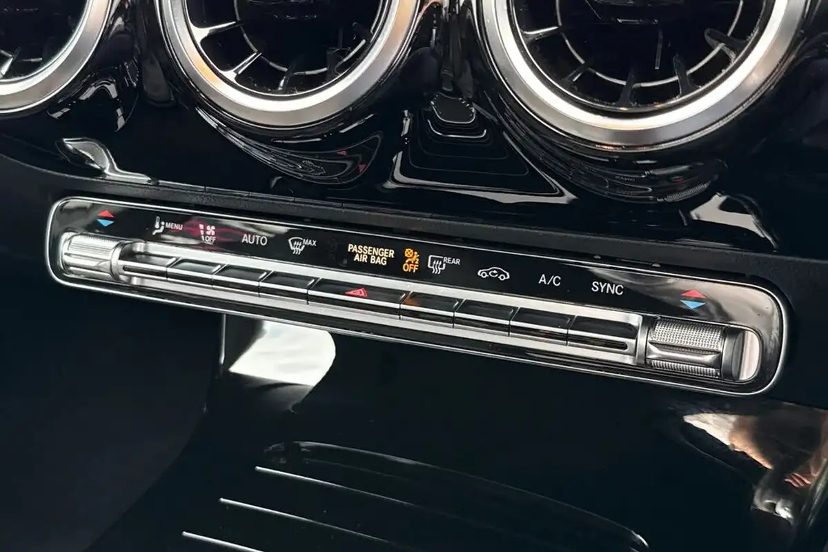 2021-mercedes-benz-a-class-13-a180-amg-line-executive-hatchback-5d-7g-dct-big-21