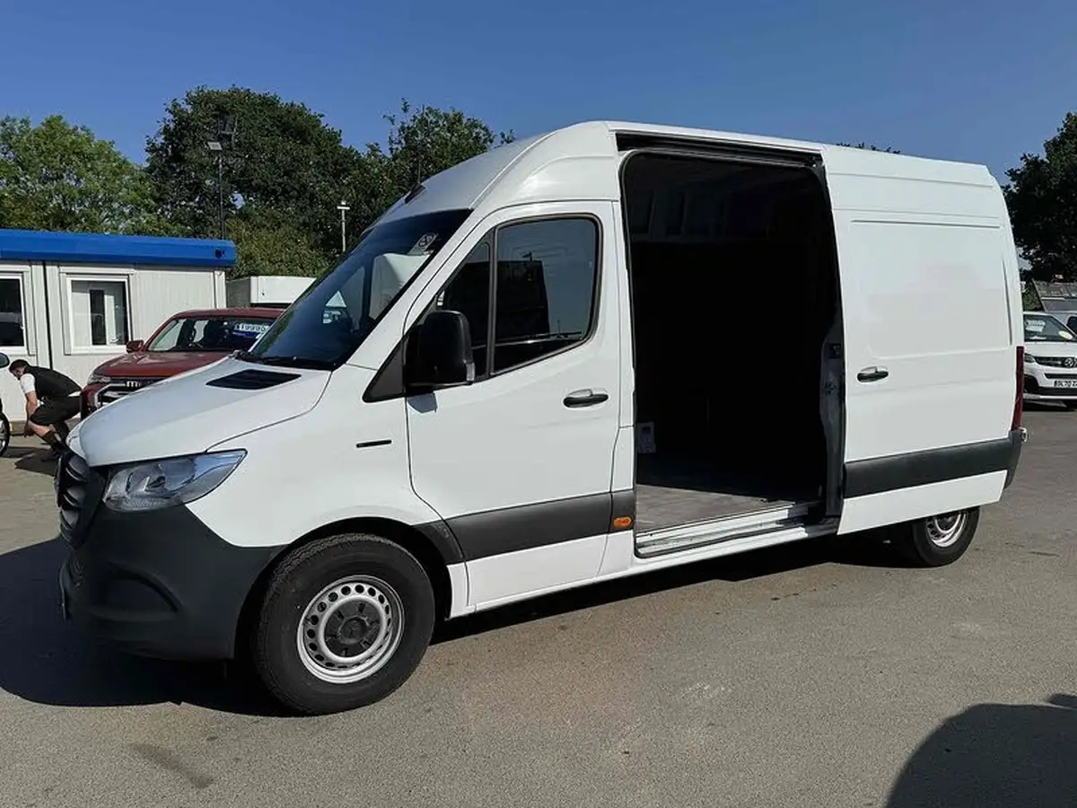 2021-mercedes-benz-sprinter-e-esprinter-l2h2-progressive-dc-80kw-big-4