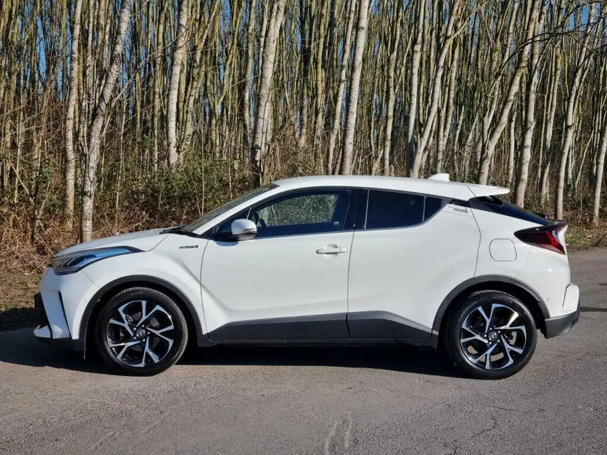 2020-toyota-c-hr-18-vvt-i-design-big-10