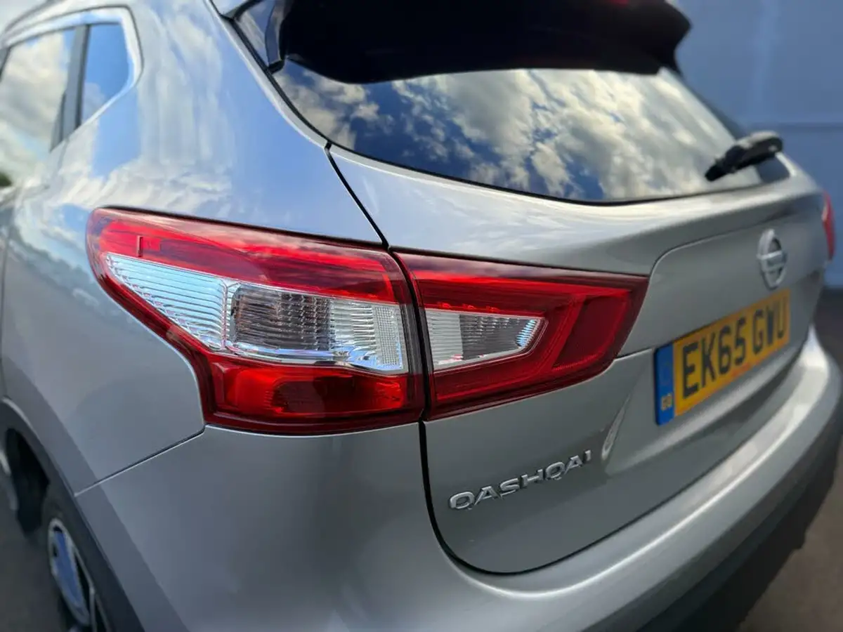 2015-nissan-qashqai-16dci-tekna-xtronic-cvt-big-38