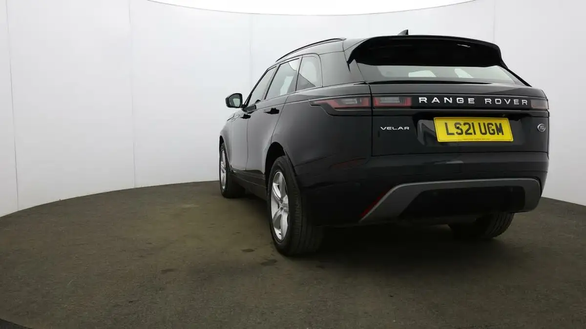 2021-land-rover-range-rover-velar-20-d200-velar-big-30