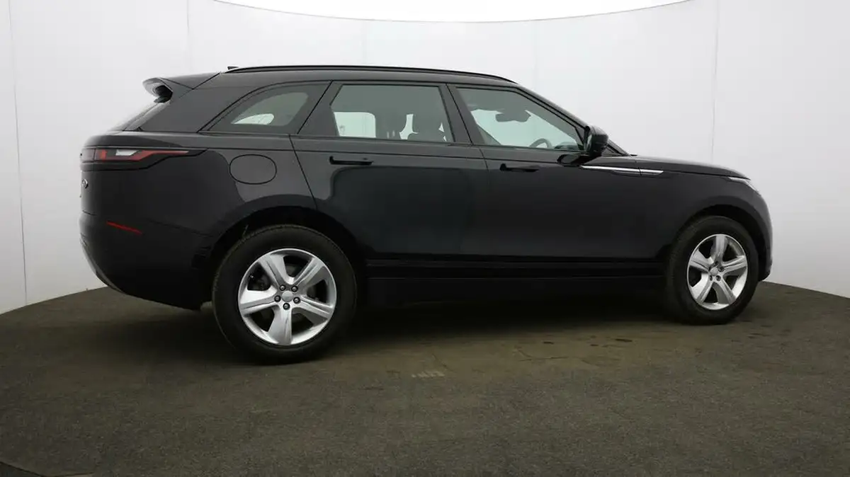 2021-land-rover-range-rover-velar-20-d200-velar-big-54