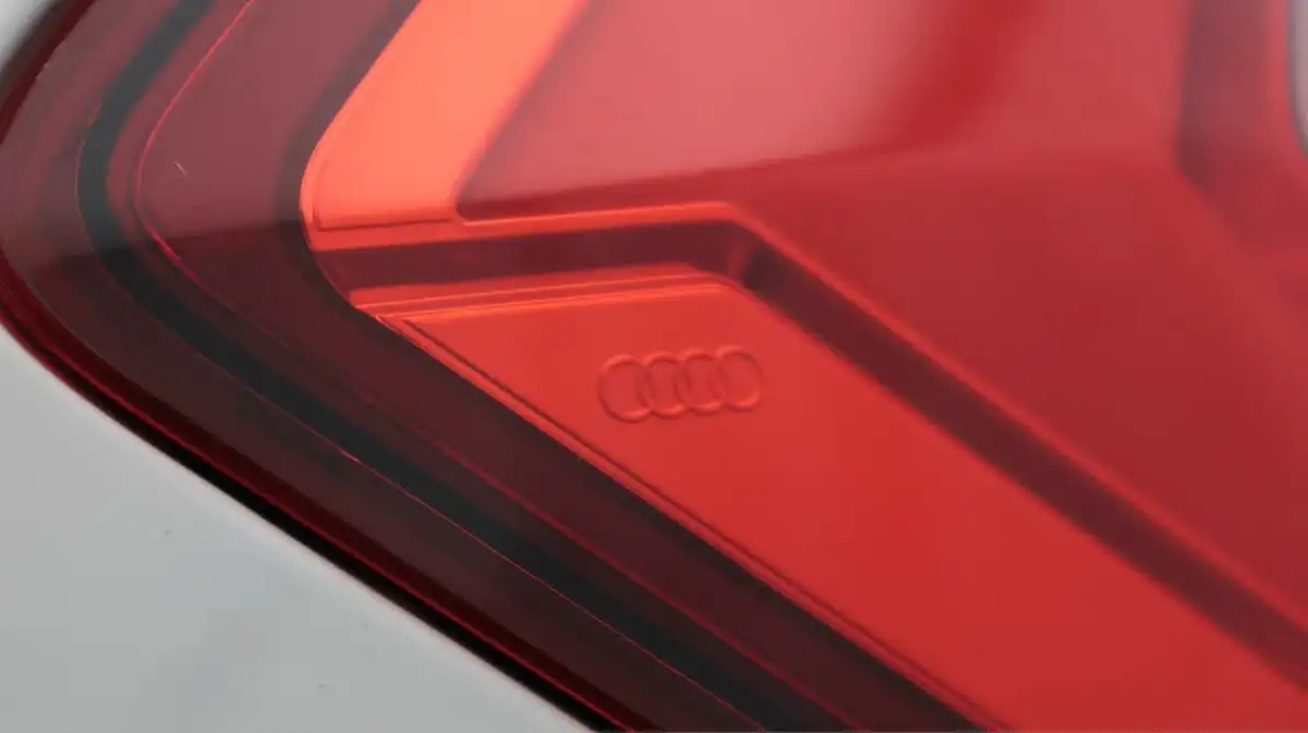 2022-audi-a1-10-25-tfsi-technik-big-20