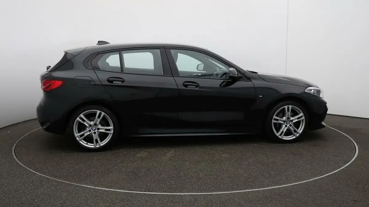 2022-bmw-1-series-15-118i-m-sport-lcp-dct-big-43