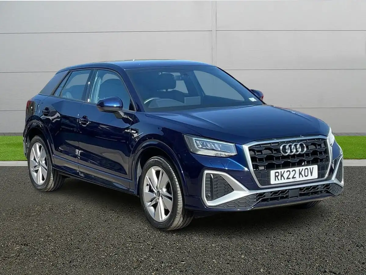2022-audi-q2-15-35-tfsi-s-line-tronic-big-0