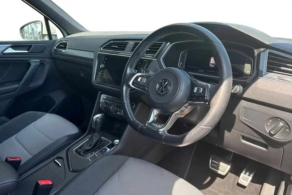 2019-volkswagen-tiguan-20-tsi-sel-190ps-dsg-big-13