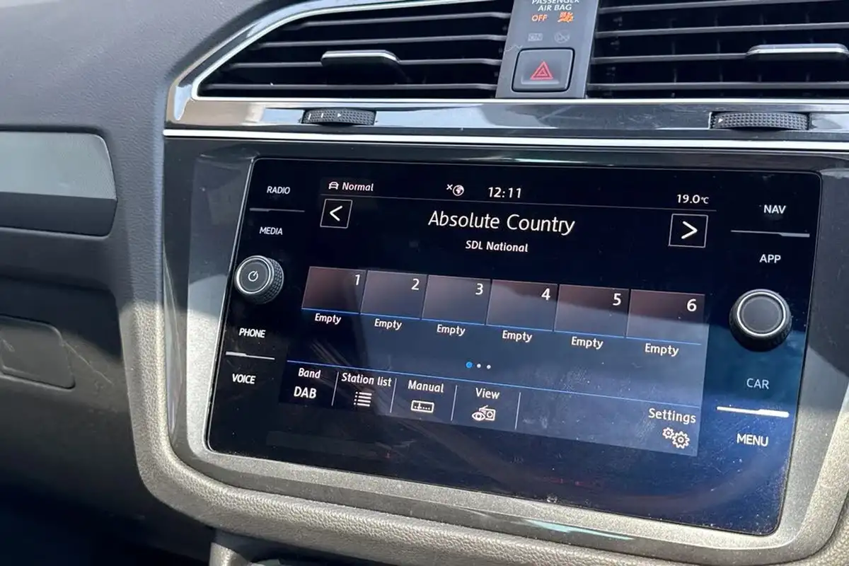 2019-volkswagen-tiguan-20-tsi-sel-190ps-dsg-big-37