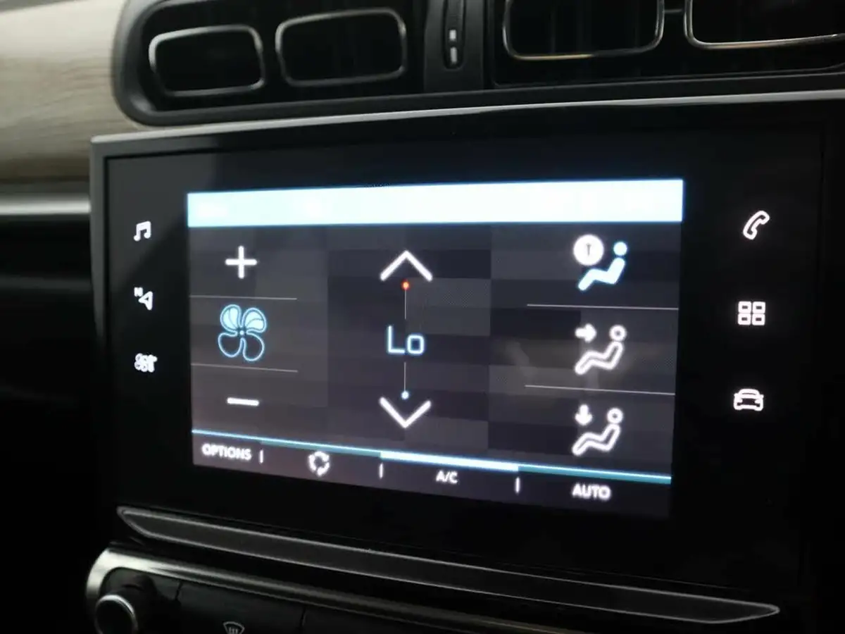 2020-citroen-c3-12-puretech-flair-plus-110ps-eat6-big-22